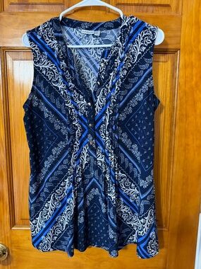 croft & barrow Navy, White and Royal Blue Sleeveless V-Neck Tank